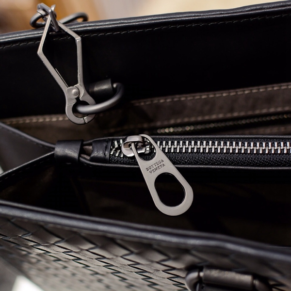 ボッテガヴェネタバッグ着用イメージ